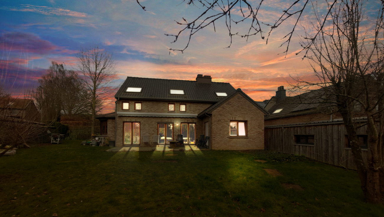 Conversion jour crépuscule photo maison
